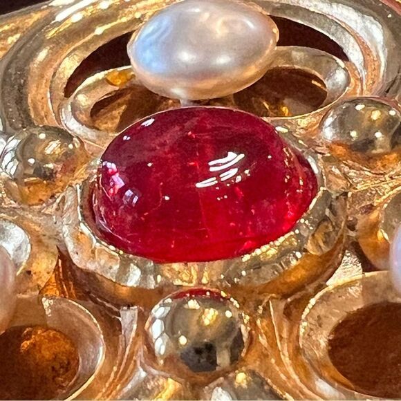 Chanel Vintage 1970s Gripoix & GP Brooch With COA - Picture 6 of 7